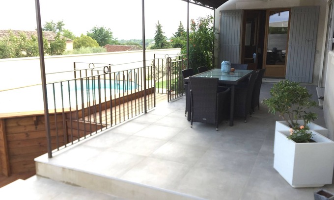 Joucas Casa | Villa de 130m2 con piscina sobre rasante cerca de Gordes y Rosellón.
