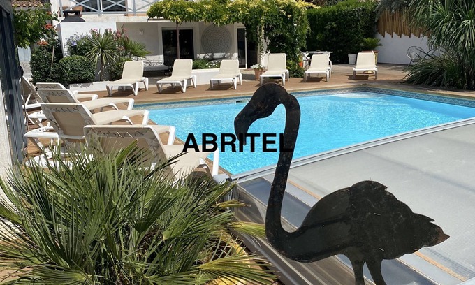 Marseillan Villa | GRAN CASA DE VACACIONES con piscina climatizada