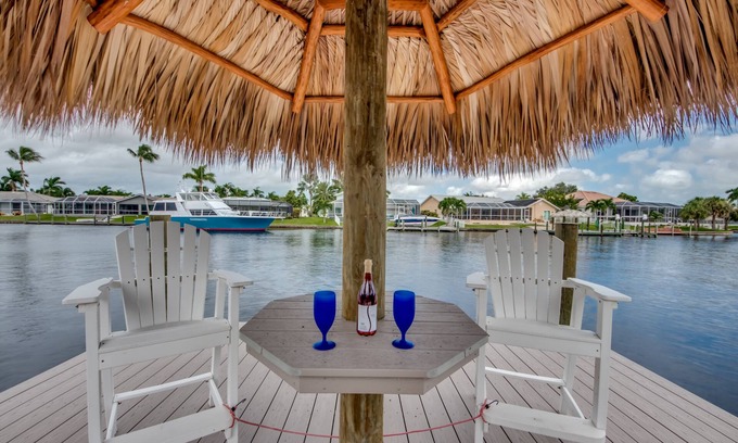 Caloosahatchee Casa | Villa 27 Wide Water Views, Hot Tub, Heated pool! 62 reviews.