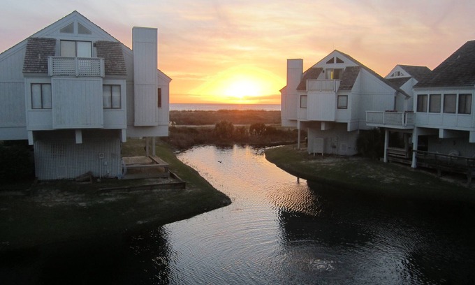 Bald Head Island Casa | Villa 36-3BR / 3BA Villa con vista al mar cerca de la playa y Bald Head Island Club.