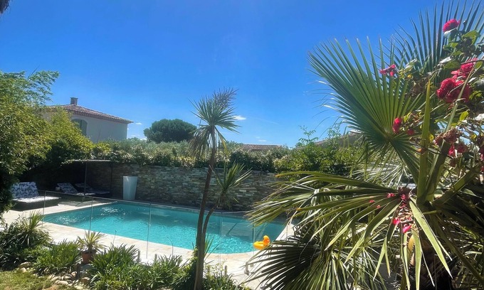 Clarensac Casa | Villa 4 Chambres Avec Piscine