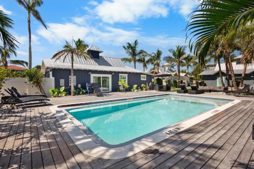 Holmes Beach Villa | Villa #4 Sand Dollar