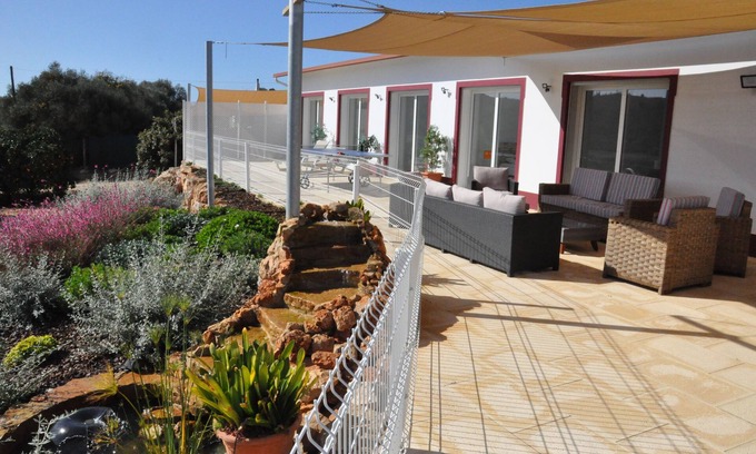 Silves Villa | Villa 5 ch, 6 s. b., aire acondicionado, piscina climatizada, jardín, gimnasio, observación de aves.