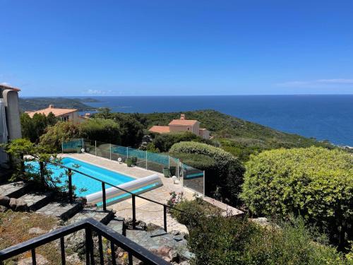 Pietrosella Villa | Villa 5 Pieces 140M2 grande piscine vue époustouflante proche plage du Rupione Pietrosella
