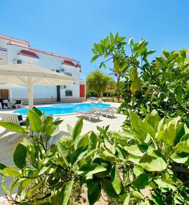 Village Road Villa | Villa 6
