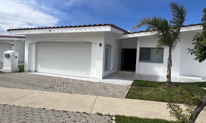 Salsipuedes Casa | Villa #7. Beautiful full house, totally equipped, close to sea