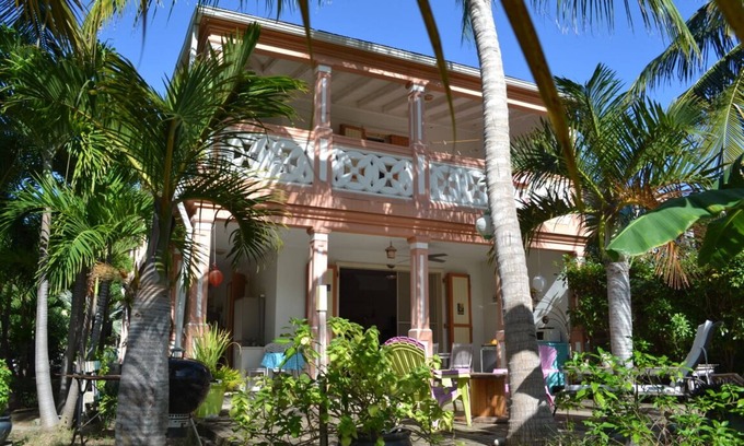 Orient Bay Villa | Villa 8 Personnes à 2 pas de la Plage D'orient Bay en Pleine Végétation