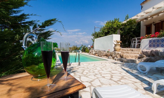 Castellammare del Golfo Villa | Villa antico pozzo: piscina, spa, sauna, vista al mar, a 15 minutos de Scopello