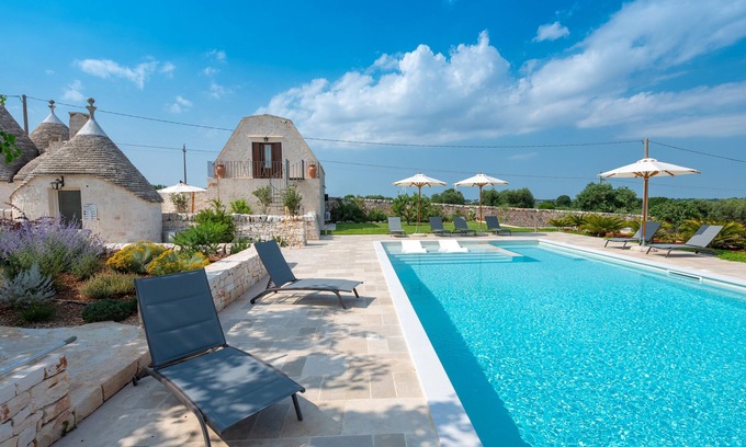 Locorotondo Villa | Villa "Acres Itria" con piscina privada, Wi-Fi y aire acondicionado