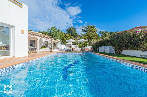 Urbanitzacio la Fustera Villa | Villa Adora by Abahana Villas