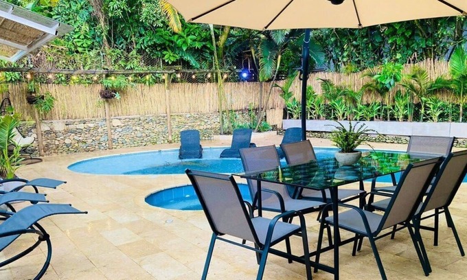 La Aguacatala Casa | Villa AG6 Daily Clean & Breaky+ Massage in Poblado