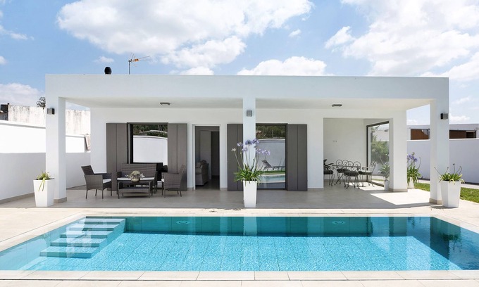 San Ambrosio Casa | Villa "Agapanto" con piscina privada, 2 terrazas privadas, Wi-Fi y aire acondicionado