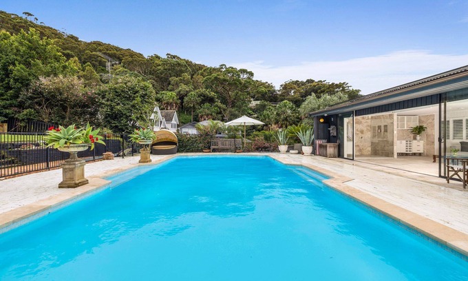 Newport Casa | Villa Aix @ Villa Aix