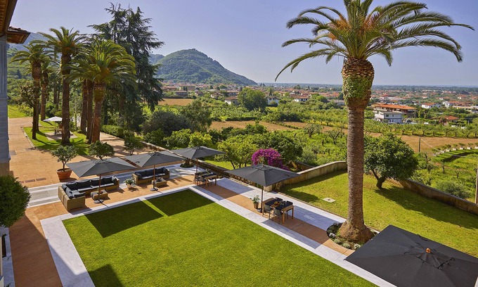 Montignoso Apartamento | VILLA ALBERICO - SUITE A