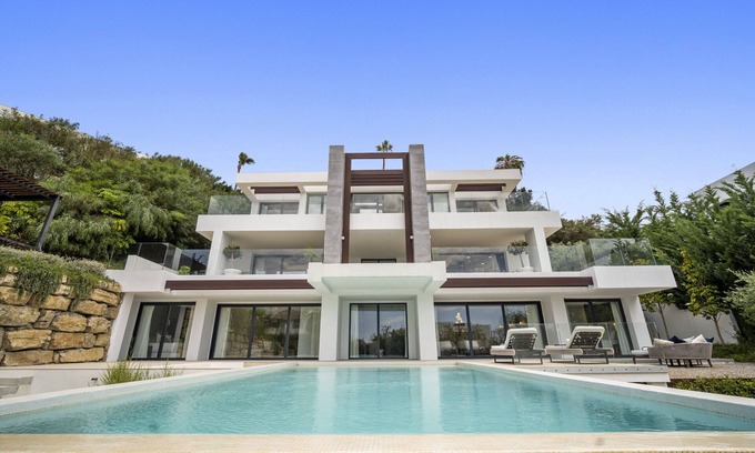 Nueva Milla de Oro Villa | Villa Alejandra