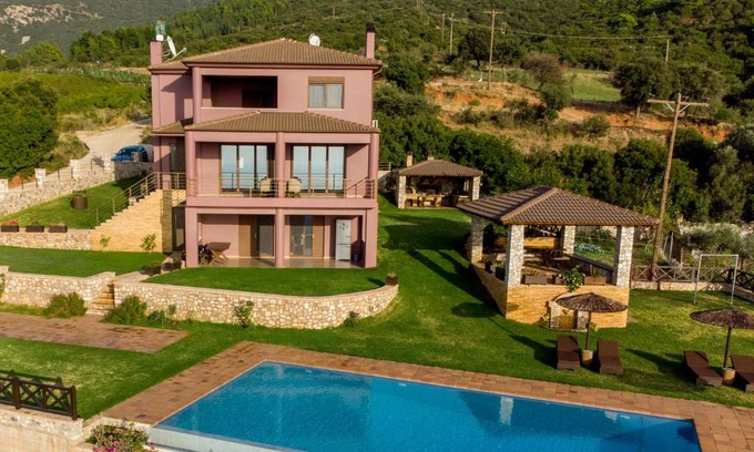 Patras Villa | Villa Alexandros - Four Seasons