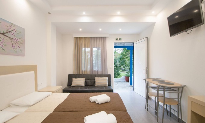Koukounaries Apartamento | VILLA ALEXIS