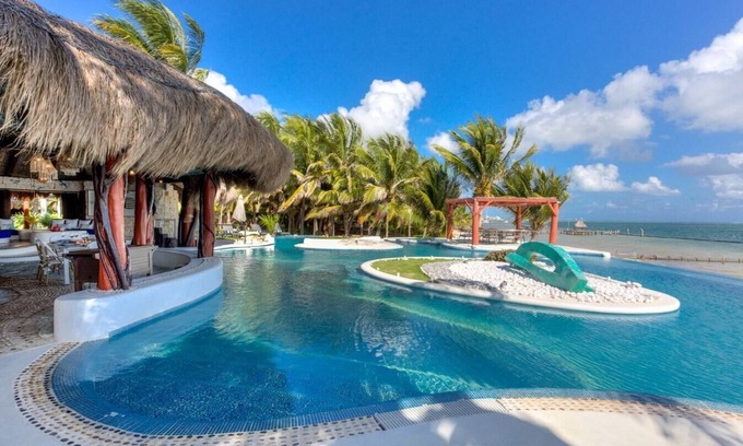 Puerto Morelos Villa | Exclusive Beachfront Villa in Cancun Riviera