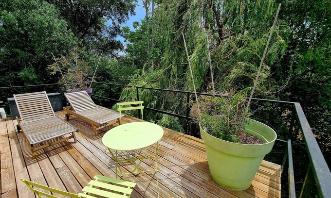 Bessan Cama Y Desayuno | Villa Alyzea