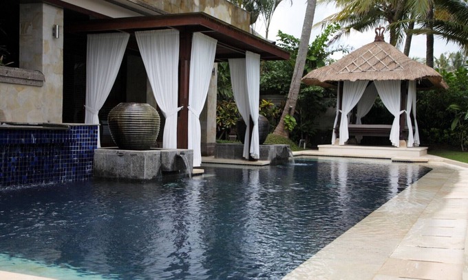 Beraban Villa | Villa Amani Tanah Lot - An absolute oceanfront villa experience.
