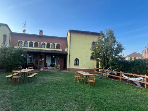 Vermezzo Cama Y Desayuno | Villa Ambra B&B Siviglia