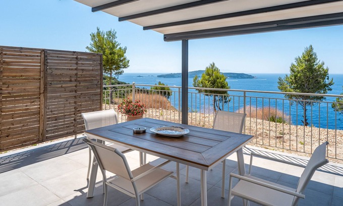Katsimatika Villa | Villa 'Amfitriti' con vistas al mar, Wi-Fi y aire acondicionado
