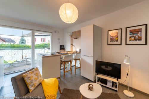 Annecy Old Town Apartamento | Villa Aniciaca - Recent apartment with private and secure parking