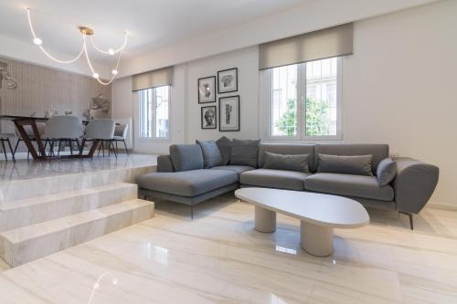 Thissio Villa | Villa Anna under Acropolis
