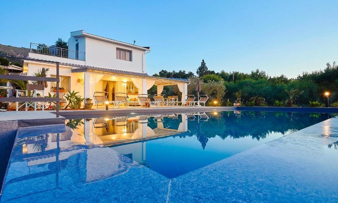 Castellammare del Golfo Villa | Villa Antonella - Pool and Sea view
