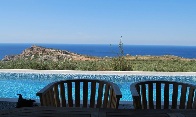 Livadia Villa | Villa Aphrodite - Keramoti Villas