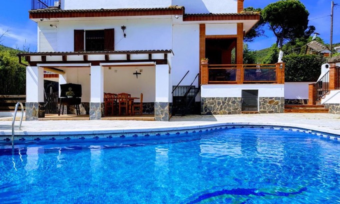 Llagostera Casa | villa aranda