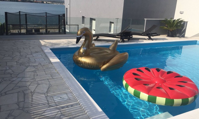 Arbanija Casa | Villa Aria, frente al mar, 18 personas, Trogir