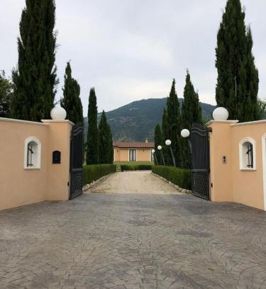 Cori Cama Y Desayuno | Villa Arianna