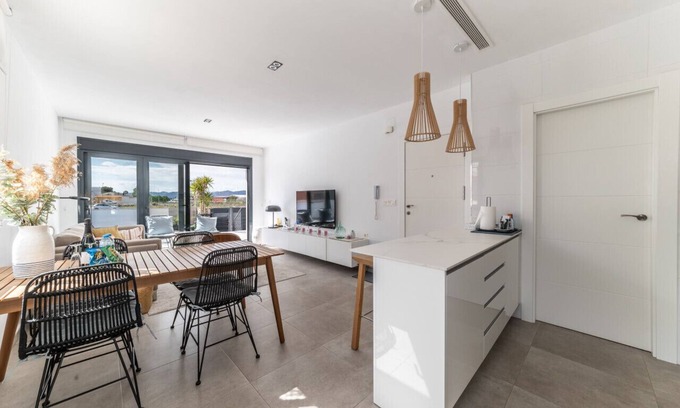 Daya Nueva Apartamento | Villa Armonía, met Verwarmd Privé-zwembad