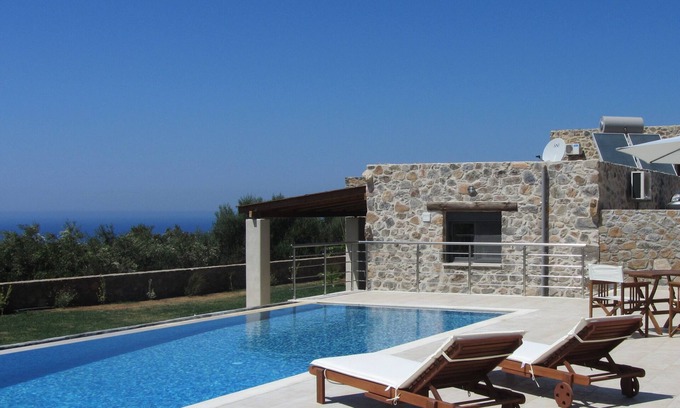 Livadia Villa | Villa Asteraki - Villa con piscina, jardín, vistas al mar. ¡El relax está garantizado!
