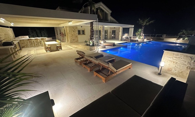 Apokoronas Villa | Villa Athena, Vamos, 13.5/ 5m Swimming pool, Pickleball court, luxury Villa