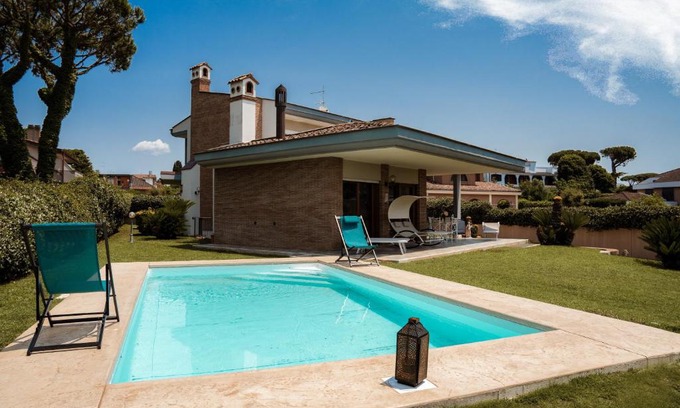 Lavinio Lido di Enea Casa | Villa Attoni Di Canossa