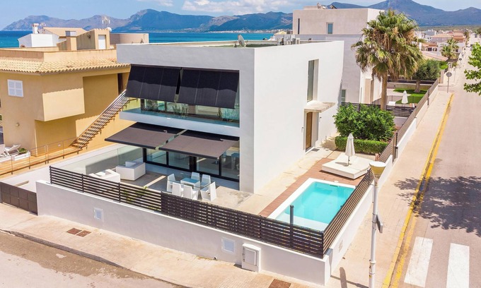 Son Serra de Marina Villa | Villa "Atzur" con vistas al mar, jardín privado, piscina, Wi-Fi y aire acondicionado