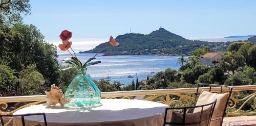 Saint-Raphael Villa | Villa Aurlie Sea View, 500m To Beach And Shops