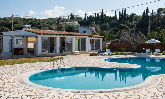 Agios Spyridon Corfu Villa | Villa en Acharávi con 3 habitaciones, capacidad 6
