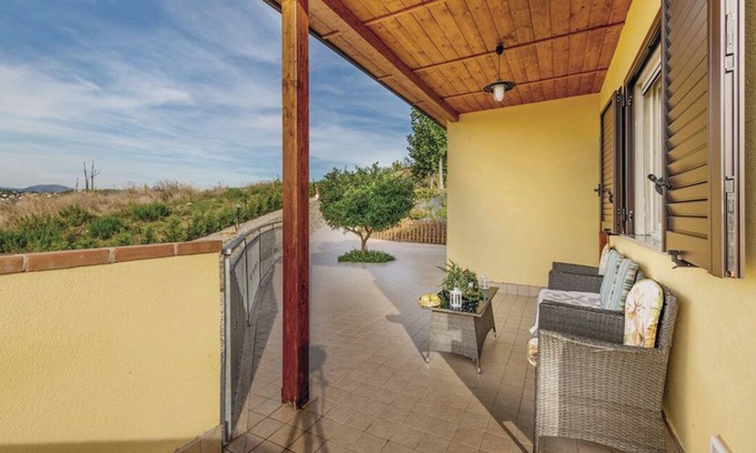 Laureana Cilento Casa | Casa de granada con vista al mar