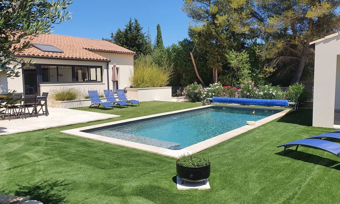Serviers-et-Labaume Casa | Villa Avec Piscine en Pays D'uzès - Pont du Gard
