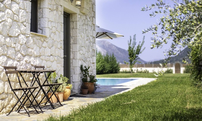 Vlicho Villa | Villa 'Avesta Private Villas - Niovi' con vistas al mar, piscina privada y aire acondicionado