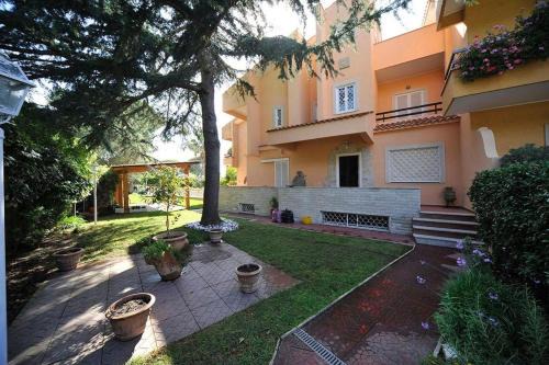 Zona XXXIII Acilia Sud Cama Y Desayuno | Villa Axa