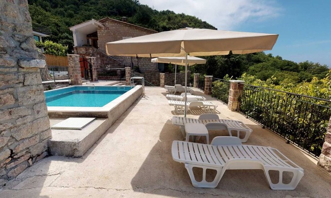 Rozino Villa | Villa Azure Sky - 3 Bedroom Villa