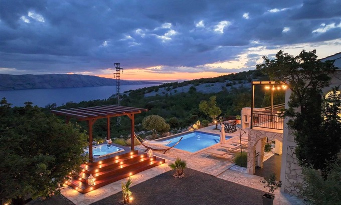 Senj Villa | Villa Bailey - serenidad con vistas