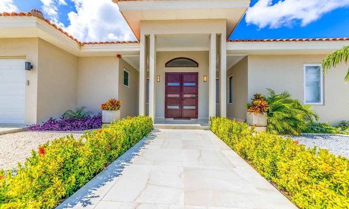 Palm Beach Villa | Villa Bella in the ❤️ of Palm Beach