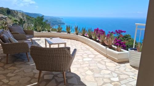 Zambrone Villa | villa bella vista