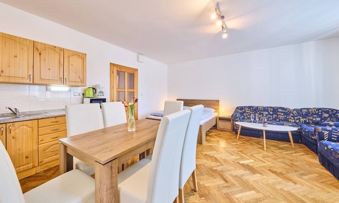 Janske Lazne Apartamento | Villa Belvedere by Interhome
