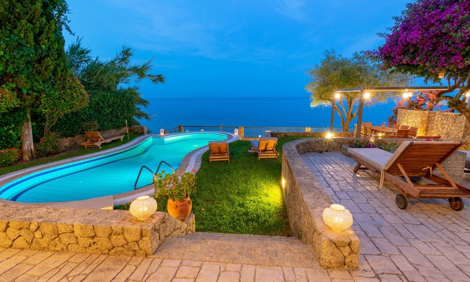 Agios Ioannis Peristeron Villa | Villa Benele
